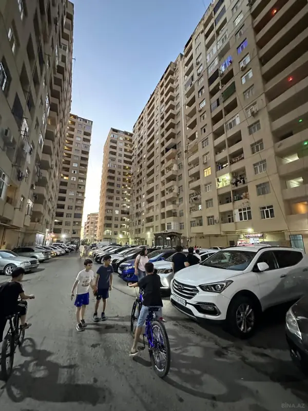 Satılır 2 otaqlı mənzil 64 m²