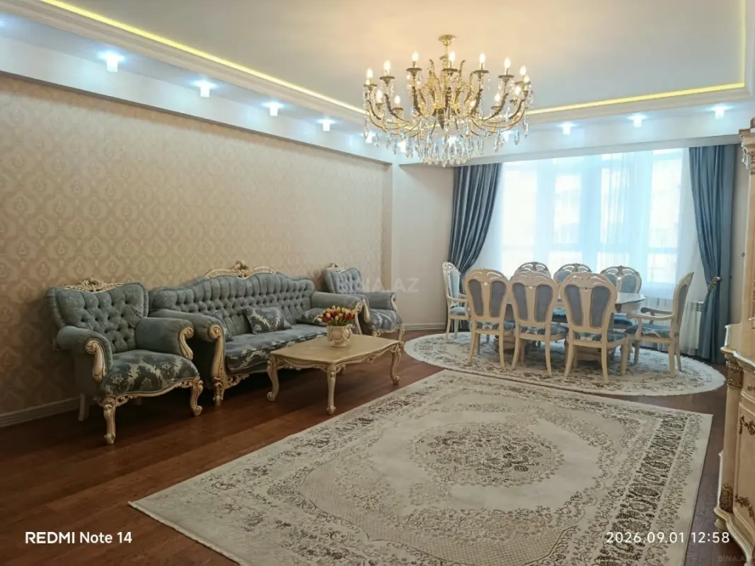 Satılır 3 otaqlı mənzil 137 m²