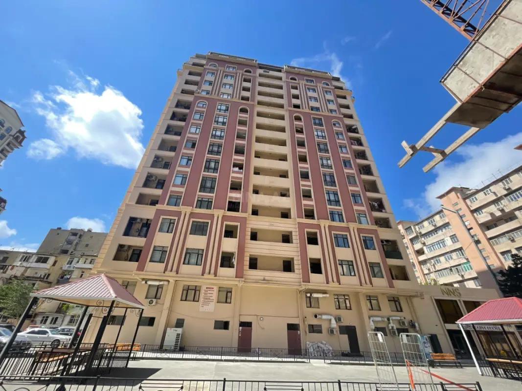 Satılır 3 otaqlı mənzil 77 m²