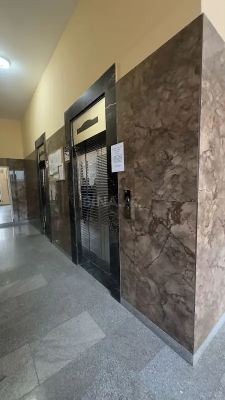 Satılır 3 otaqlı mənzil 126 m²