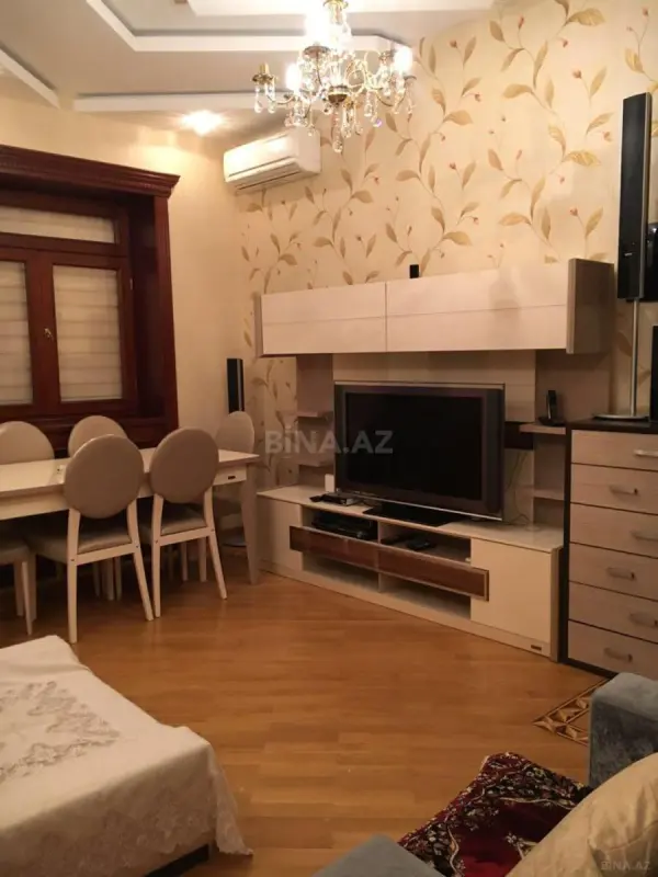 Kirayə verilir 3 otaqlı mənzil 78 m²