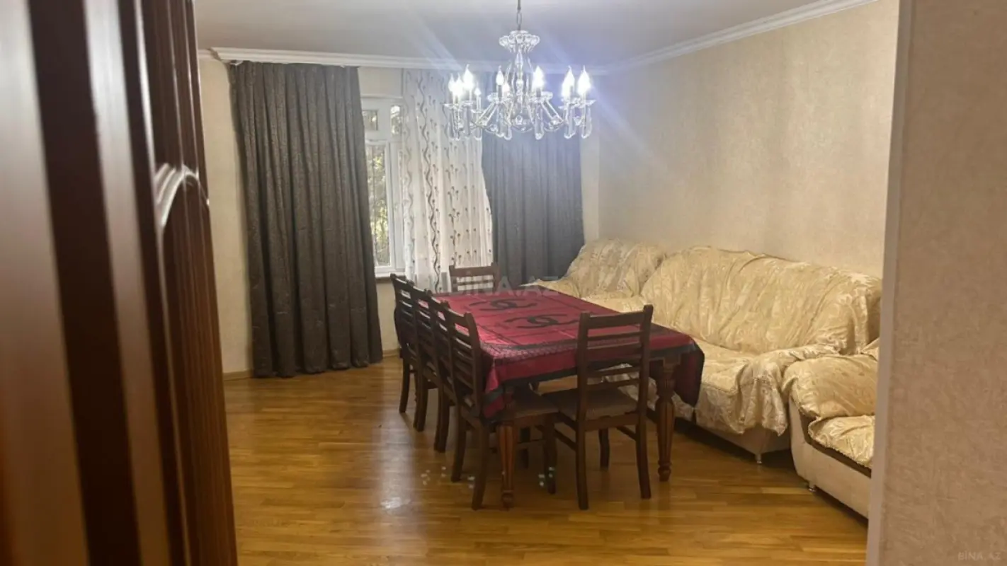 Satılır 3 otaqlı mənzil 90.4 m²