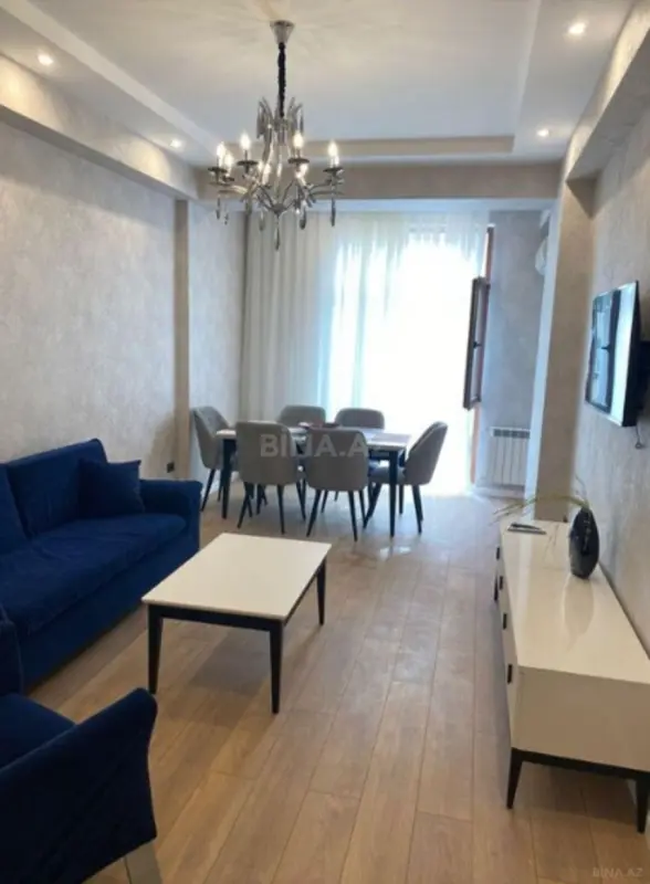 Kirayə verilir 2 otaqlı mənzil 70 m²