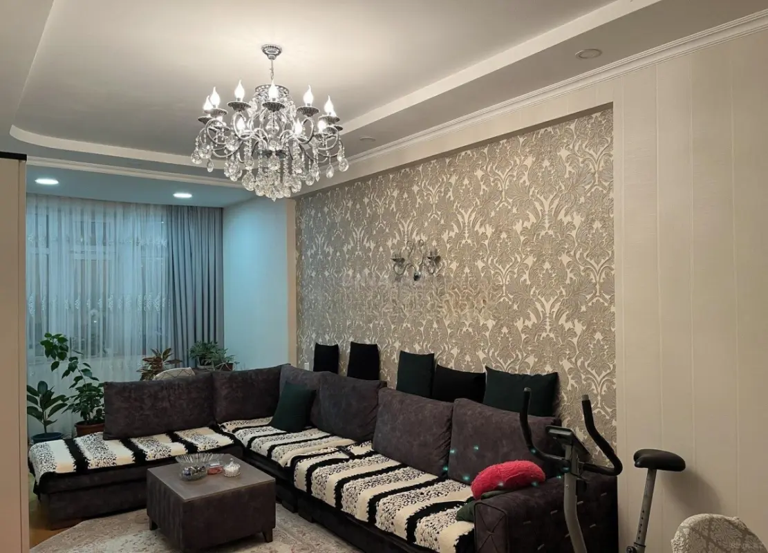 Satılır 3 otaqlı mənzil 96 m²