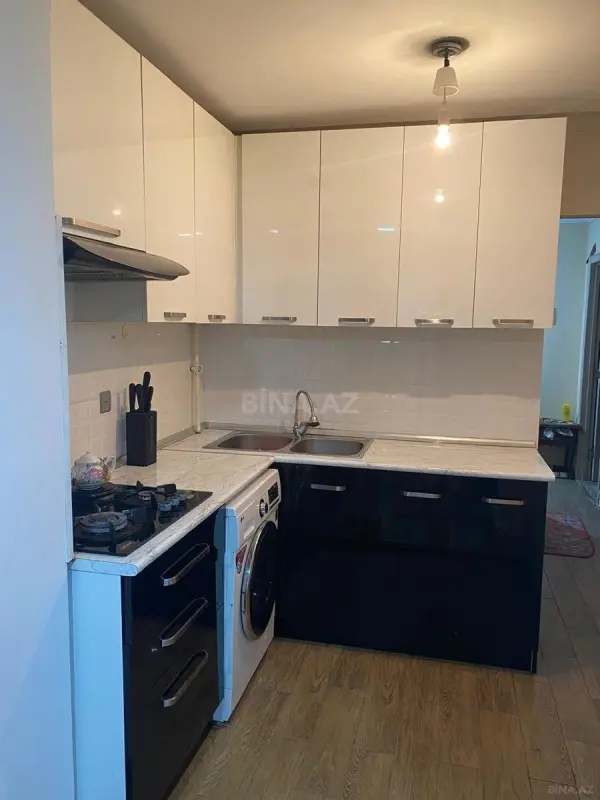 Kirayə verilir 2 otaqlı mənzil 60 m²
