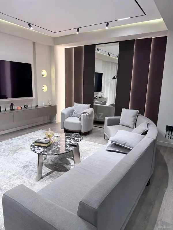 Satılır 3 otaqlı mənzil 132 m²