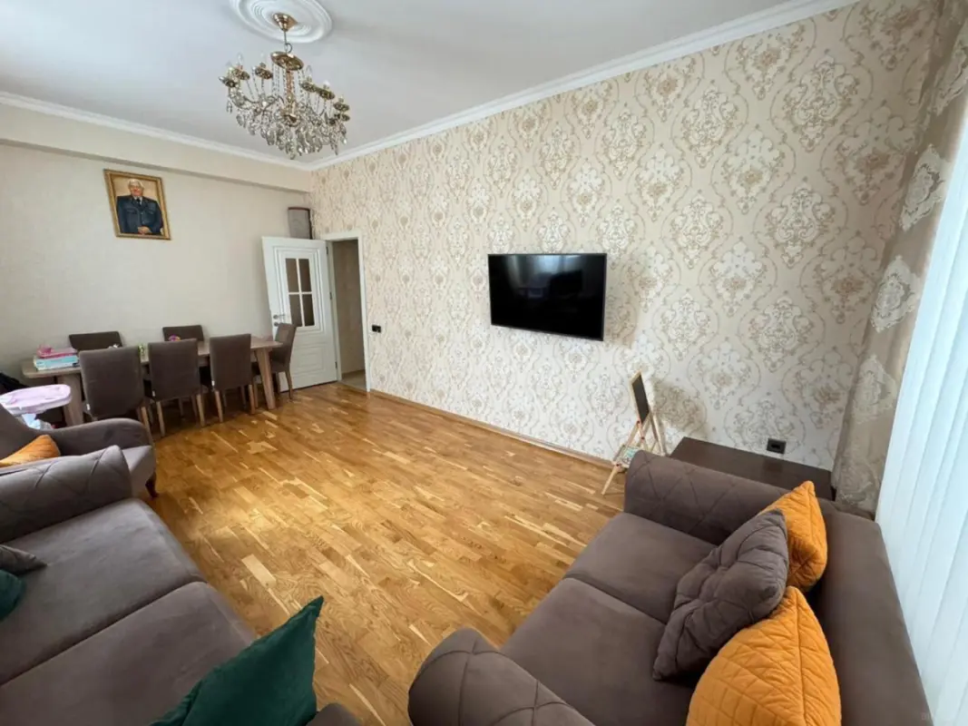 Satılır 3 otaqlı mənzil 90 m²