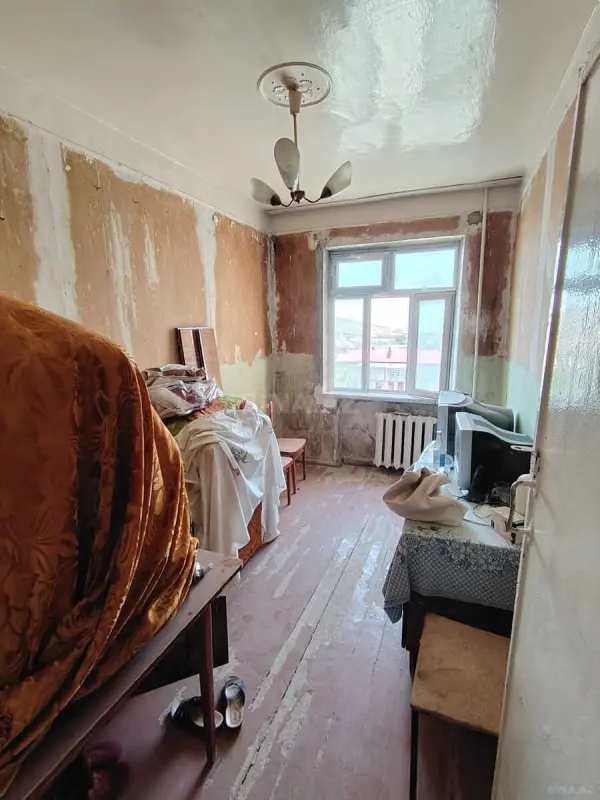 Satılır 3 otaqlı mənzil 57 m²