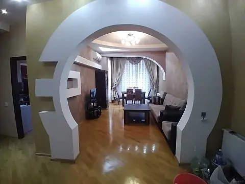 Kirayə verilir 2 otaqlı mənzil 105 m² — Bakı 2 otaq 105.00 m²