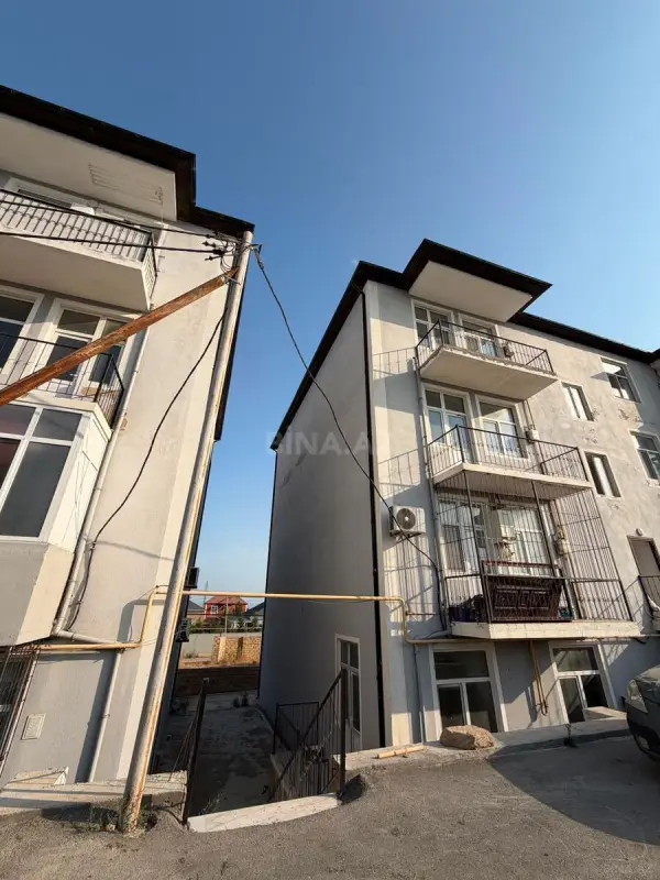 Satılır 3 otaqlı mənzil 93 m²