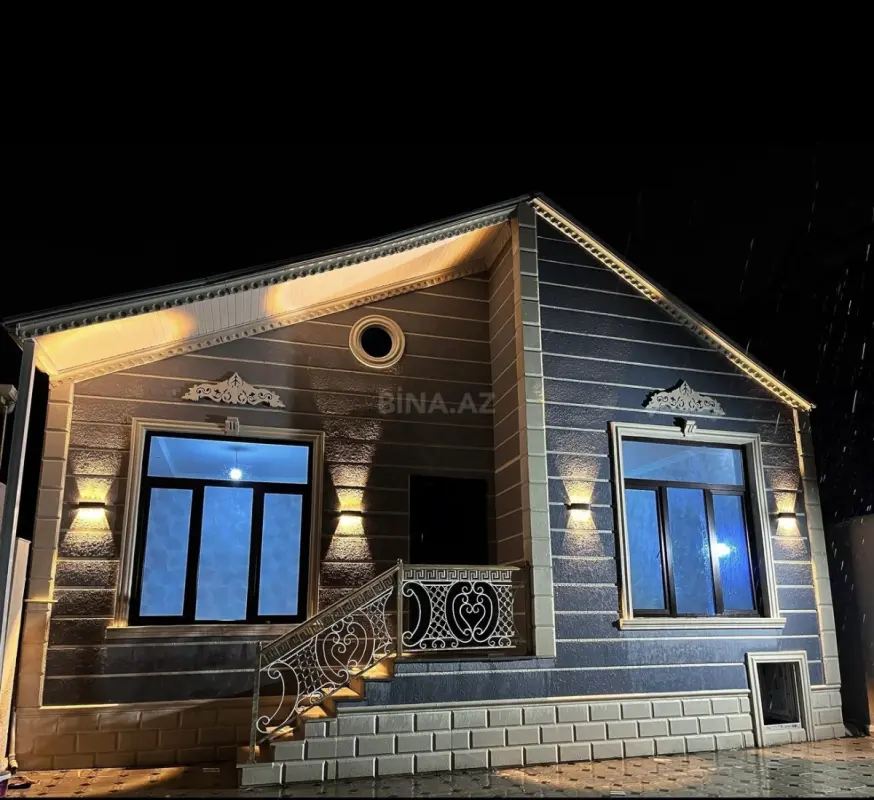 Satılır 4 otaqlı həyət evi 130 m²