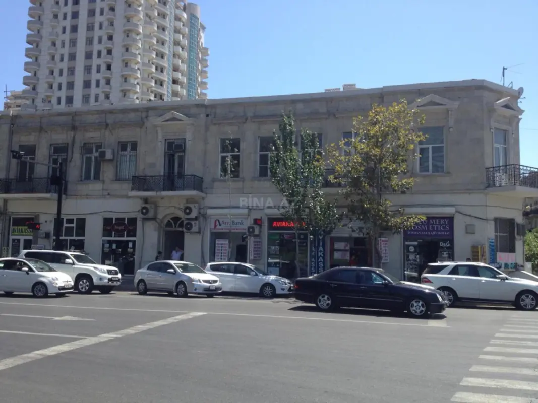 Kirayə verilir 2 otaqlı ofis 60 m²