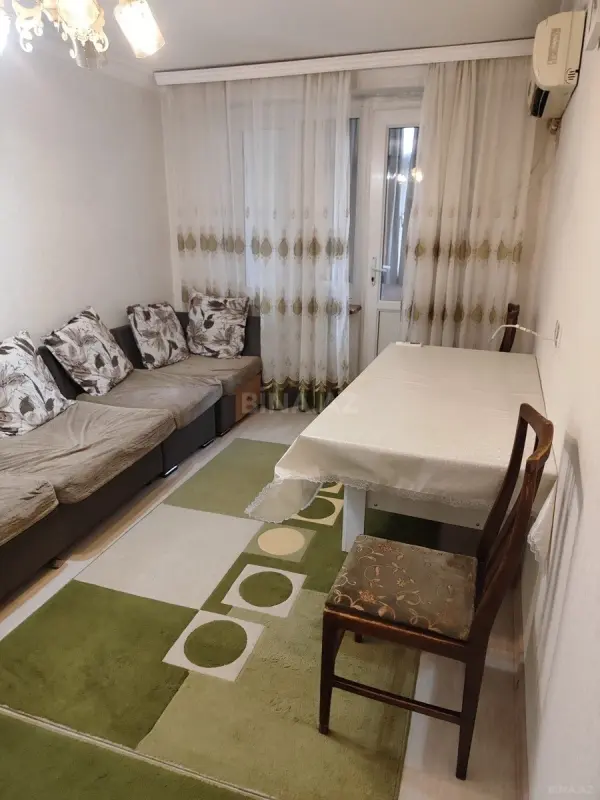 Kirayə verilir 2 otaqlı mənzil 55 m²