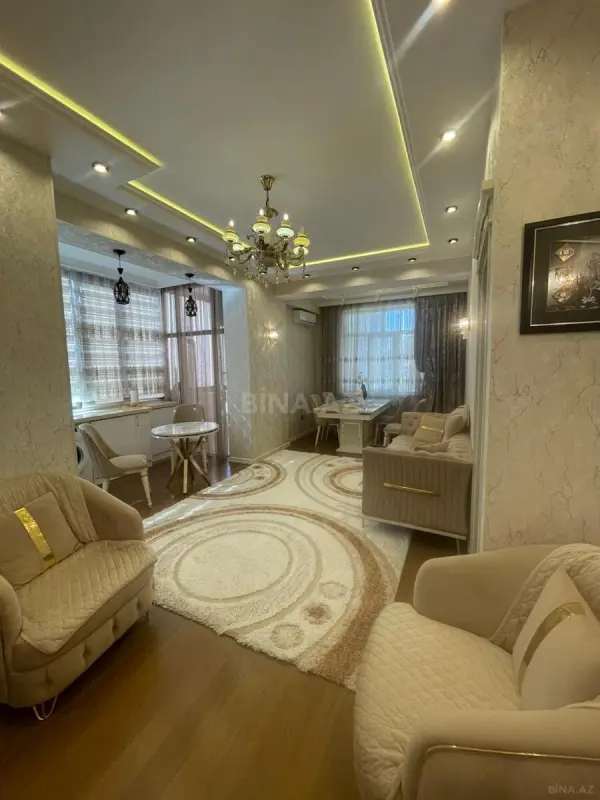 Satılır 3 otaqlı mənzil 91 m²