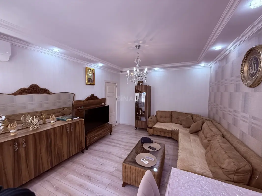 Satılır 4 otaqlı mənzil 120 m²