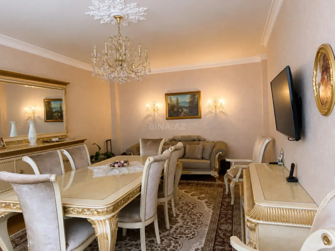 Satılır 2 otaqlı mənzil 80 m²
