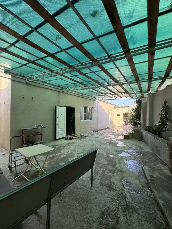 Satılır 5 otaqlı həyət evi 120 m²