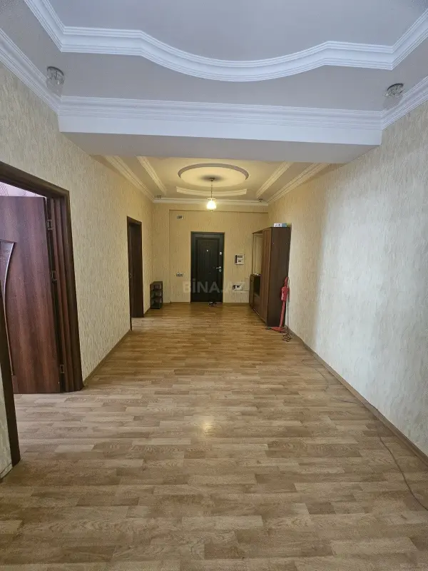 Kirayə verilir 3 otaqlı mənzil 125 m²