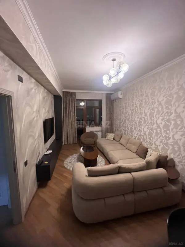 Kirayə verilir 2 otaqlı mənzil 90 m²