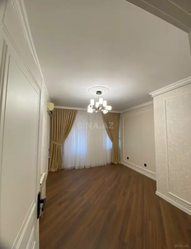 Satılır 2 otaqlı mənzil 68 m²