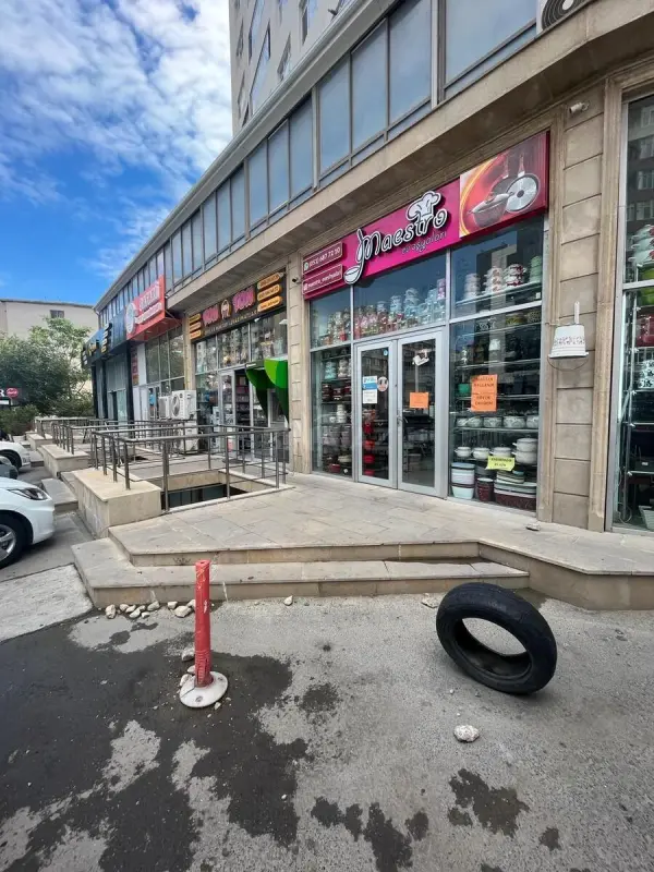 Satılır obyekt 180 m²