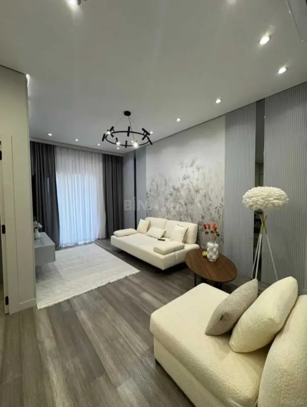 Kirayə verilir 2 otaqlı mənzil 67 m²