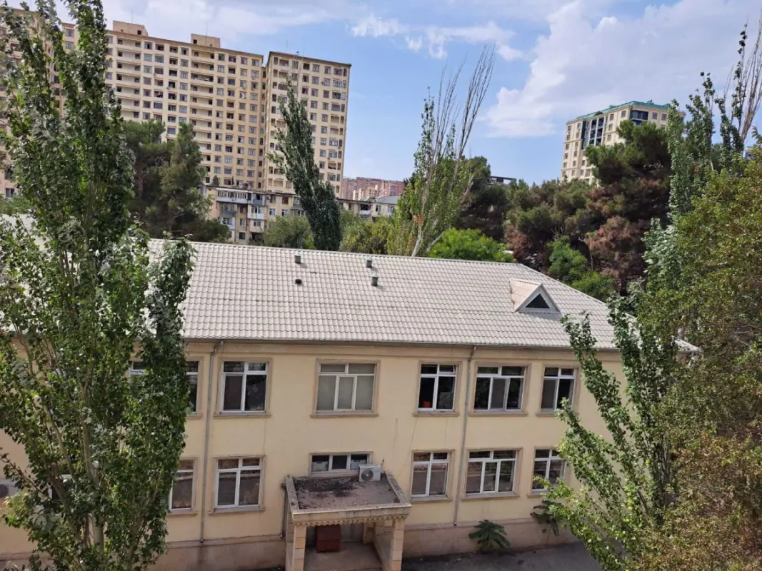 Satılır 1 otaqlı mənzil 27 m²
