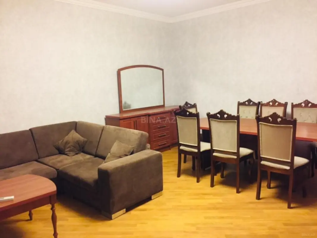Kirayə verilir 3 otaqlı mənzil 100 m²
