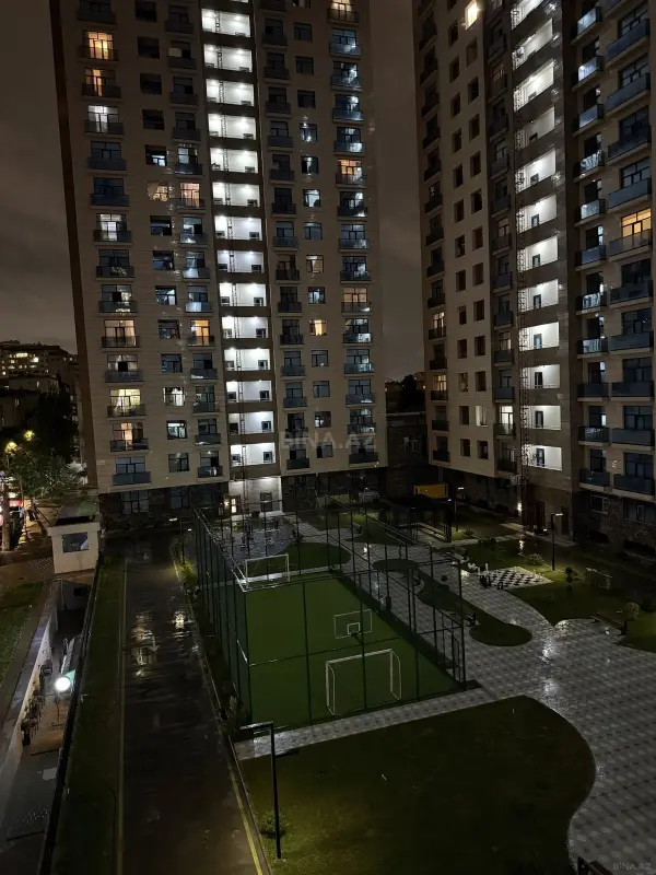 Satılır 2 otaqlı mənzil 88 m²