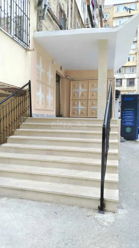 Satılır 4 otaqlı mənzil 85 m²