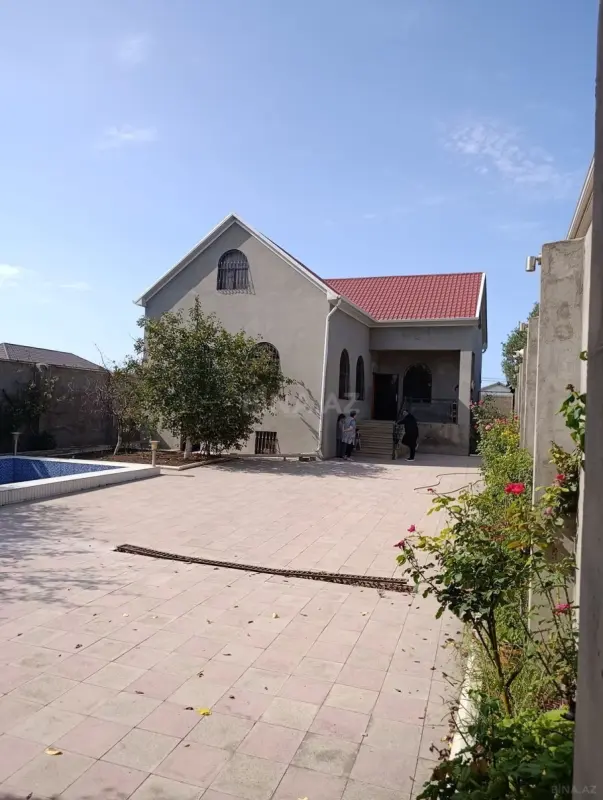 Satılır 3 otaqlı həyət evi 153 m²