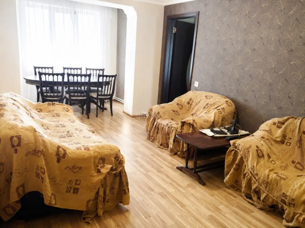 Satılır 2 otaqlı mənzil 45 m²