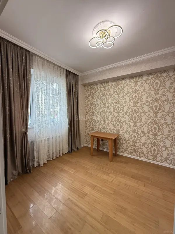 Satılır 2 otaqlı mənzil 45 m²