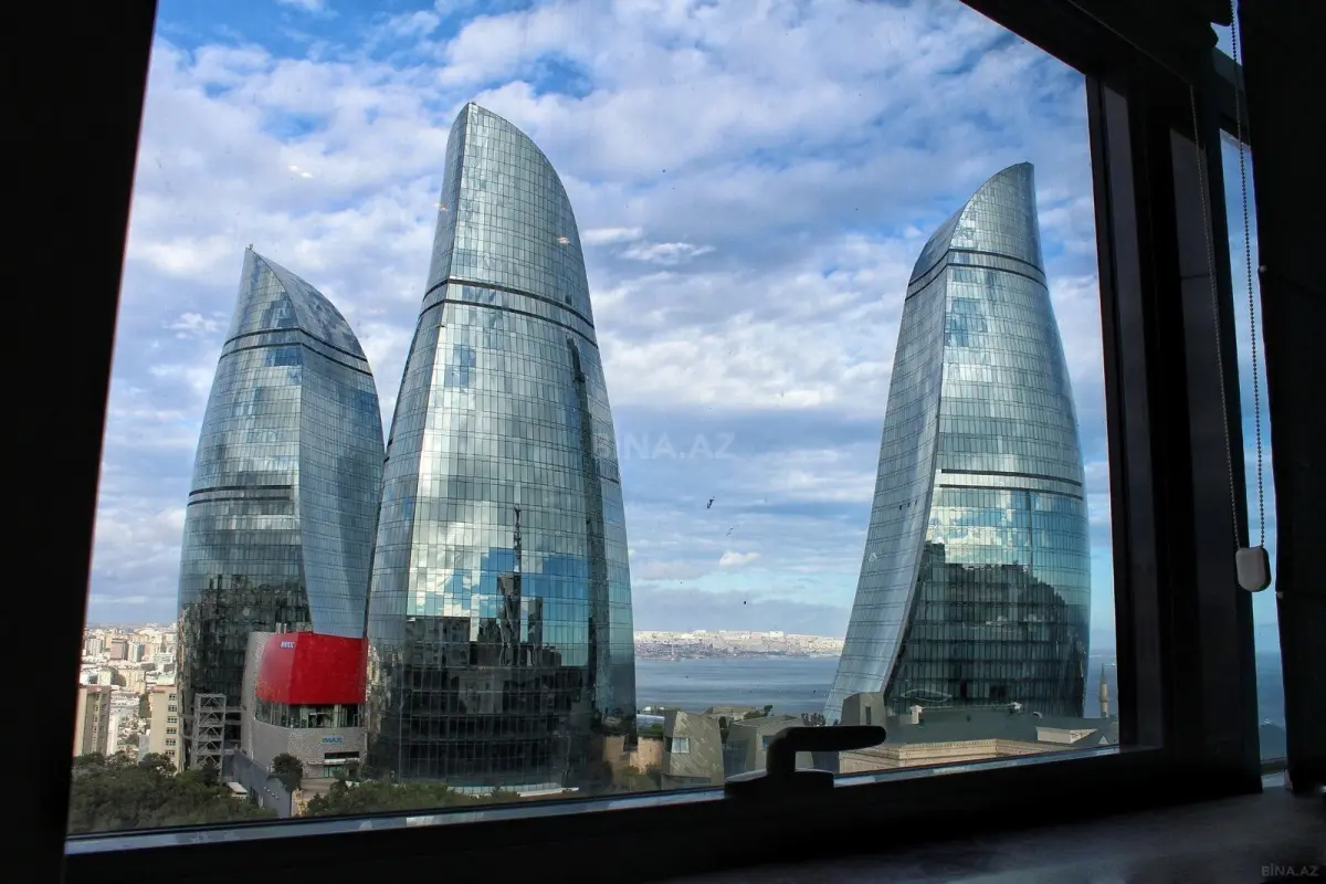Kirayə verilir 2 otaqlı mənzil 75 m²