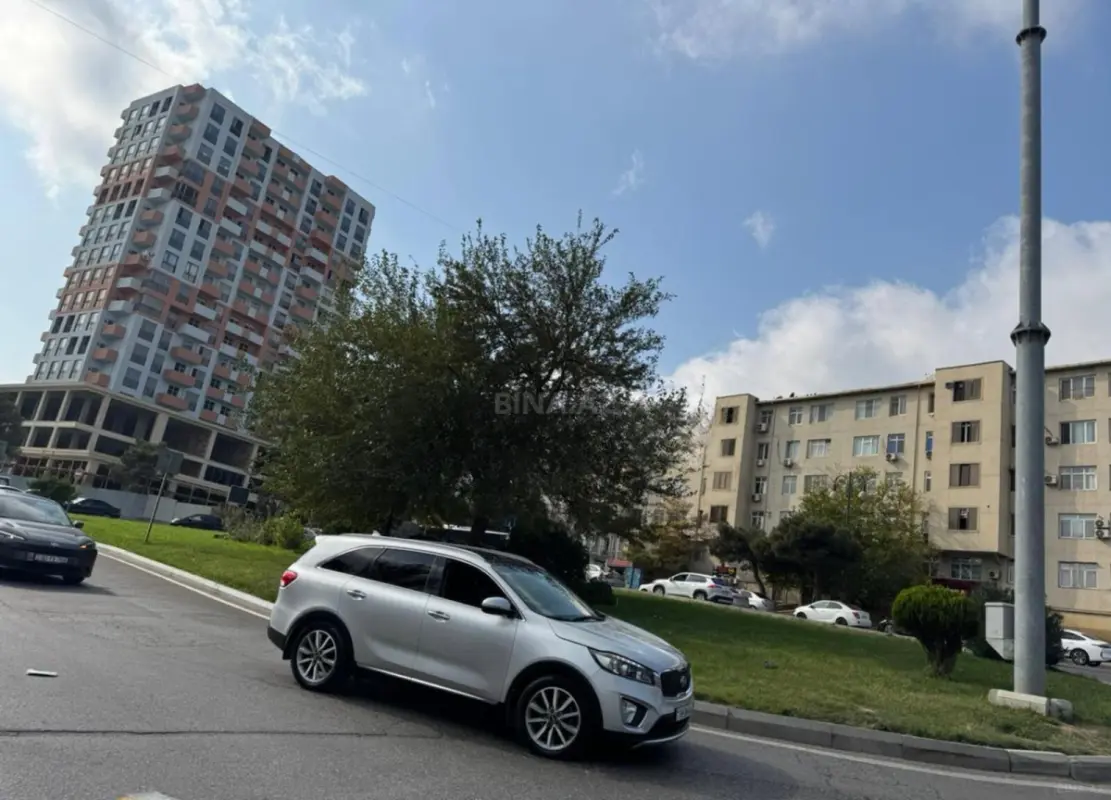 Kirayə verilir 2 otaqlı mənzil 80 m²