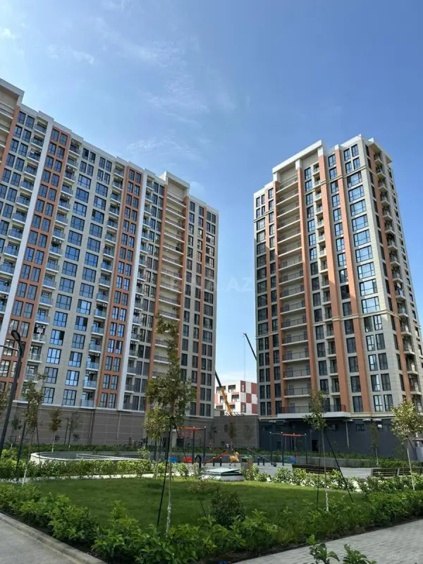 Satılır 3 otaqlı mənzil 97 m²