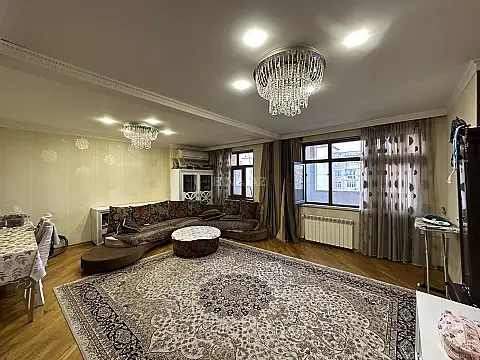 Satılır 5 otaqlı mənzil 120 m² — Bakı, Əhmədli 5 otaq 120.00 m²