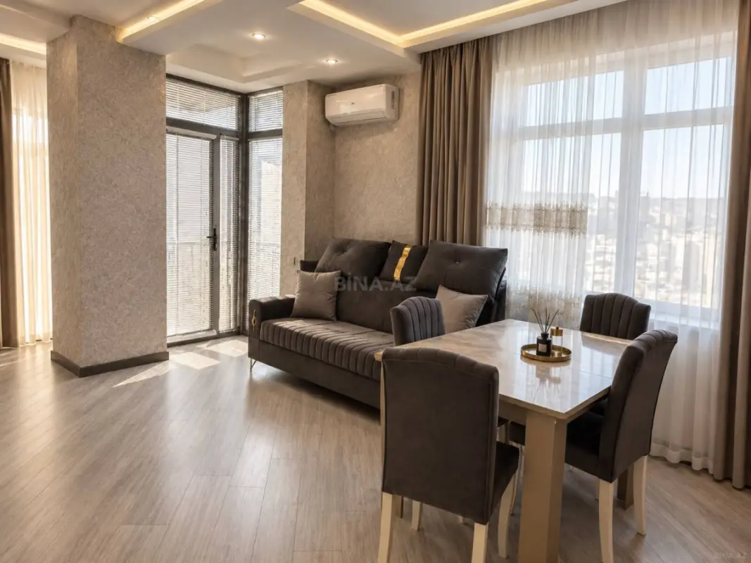 Kirayə verilir 2 otaqlı mənzil 90 m²