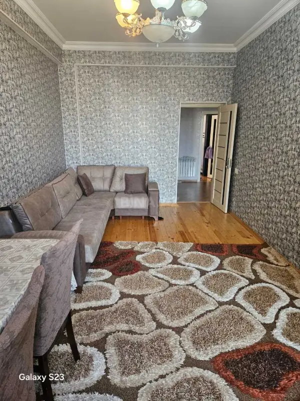 Satılır 2 otaqlı mənzil 87 m²