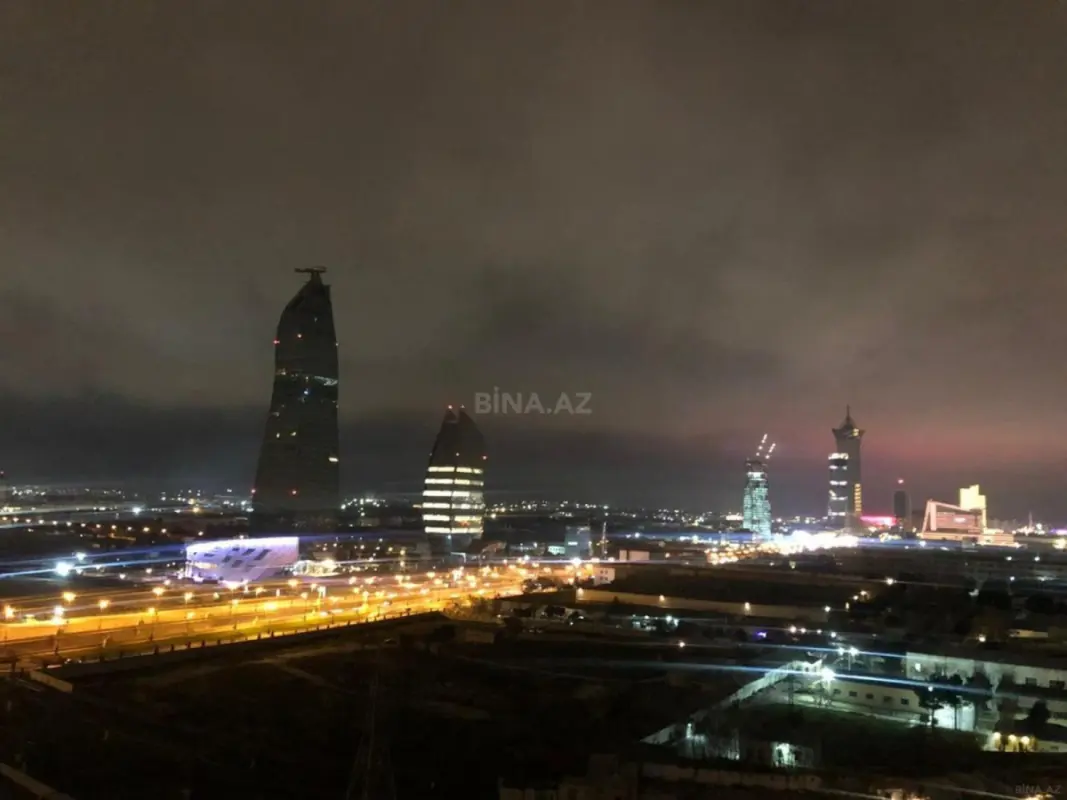 Kirayə verilir 3 otaqlı mənzil 160 m²