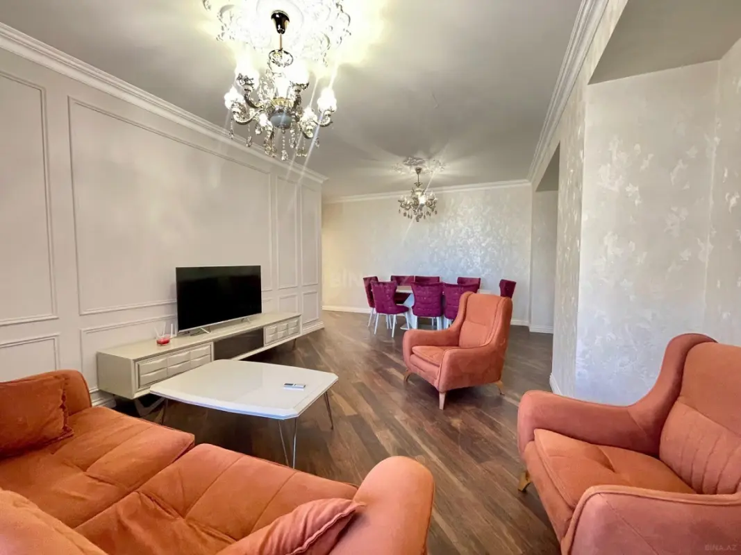 Kirayə verilir 3 otaqlı mənzil 148 m²