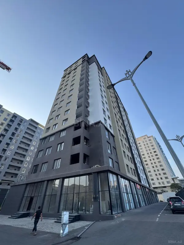Satılır obyekt 206 m²