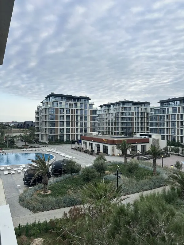 Satılır 3 otaqlı mənzil 130 m²