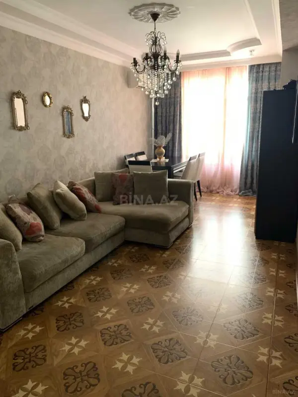 Satılır 3 otaqlı mənzil 84 m²