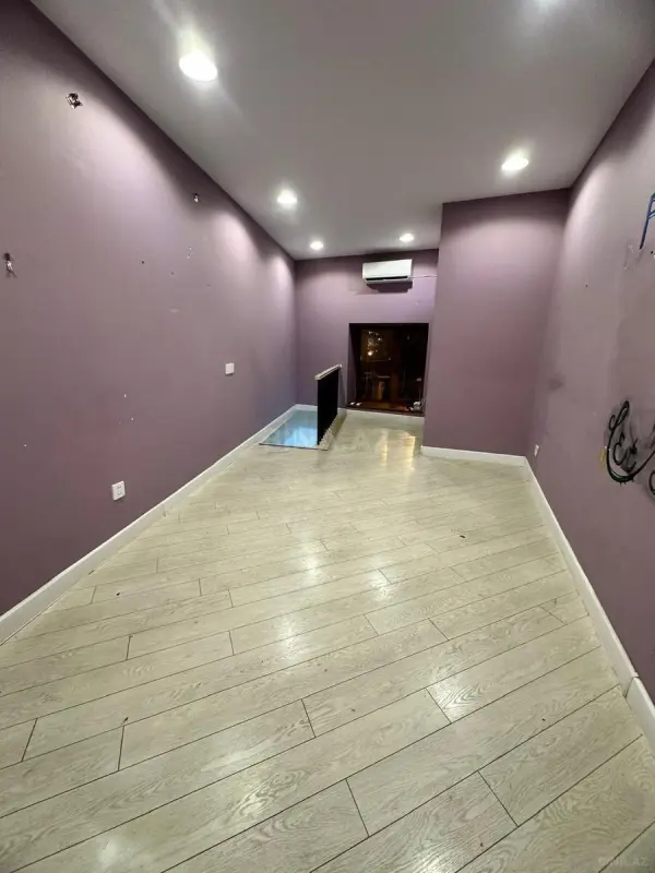 Satılır 2 otaqlı ofis 17 m²