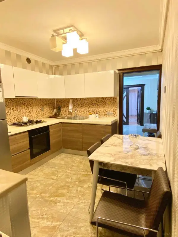 Satılır 3 otaqlı mənzil 100 m²