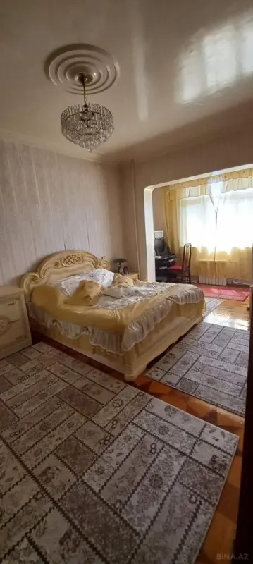 Satılır 5 otaqlı mənzil 120 m²