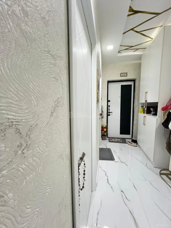 Satılır 2 otaqlı mənzil 42.9 m²