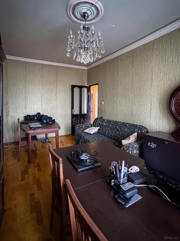 Satılır 4 otaqlı mənzil 105 m²