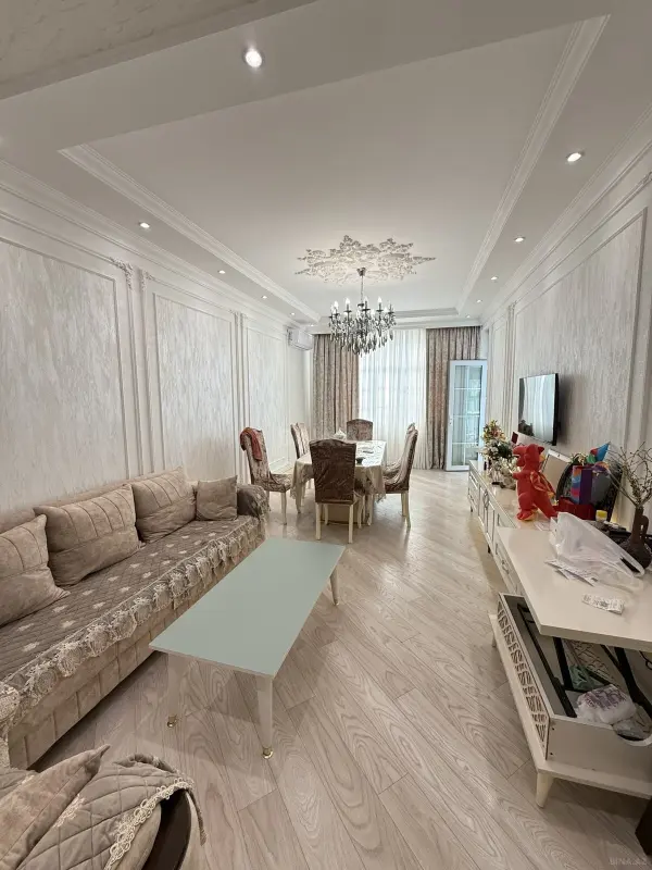 Satılır 2 otaqlı mənzil 80 m²